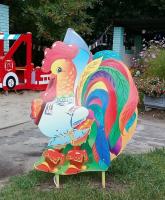 Уличная фигура "Петушок с косой"