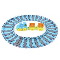 Игровой набор "Железная дорога с паровозом и вагонами