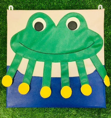 Лягушка - тактильно развивающая панель