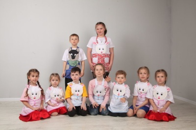 Набор фартуков - Волк и семеро козлят (9 фартуков)