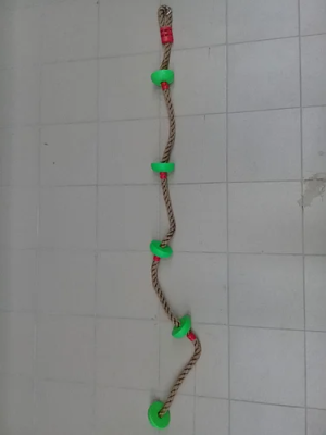 Гимнастический канат с пластиковыми узлами 2 м.