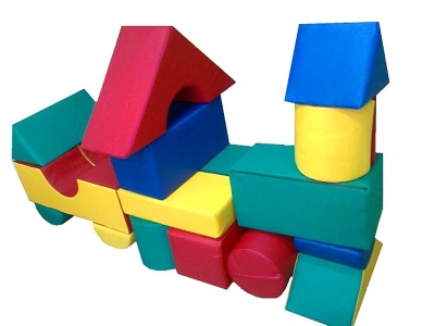 Детский конструктор «Паровозик» (19 деталей) (Размер: куб 30см)