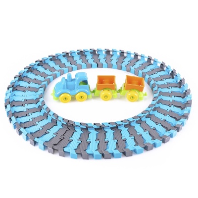 Игровой набор "Железная дорога с паровозом и вагонами