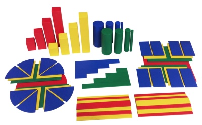 Развивающий дидактический набор из дерева СРАВНЕНИЯ И ДОЛИ - 5 комплектов, 62 детали