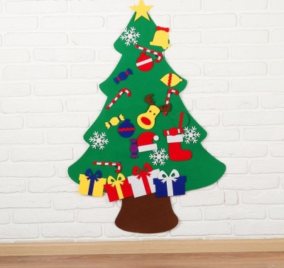 Игра из фетра «Ёлочка», украшения на липучках, размер 95×70 см