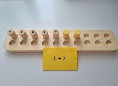 Счетная панель «Тактильная математика» для слабовидящих и незрячих детей