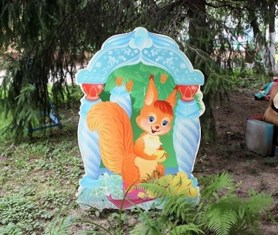 Уличная фигура "Белочка"