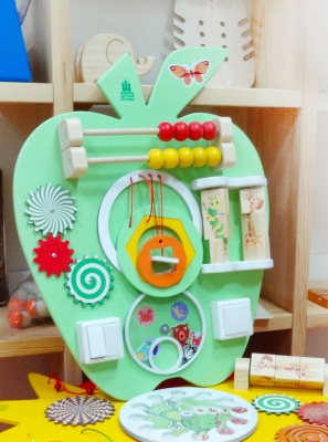 Бизиборд ЯБЛОКО