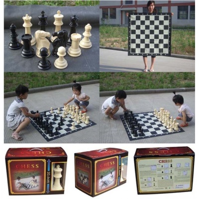 Фигуры шахматные ПАРКОВЫЕ с синтетической доской