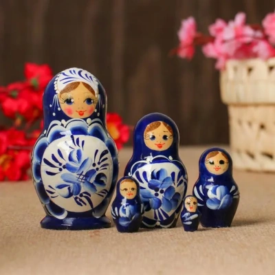 Матрёшка "Поднос гжель", синее платье, 5 кукольная, 10 см