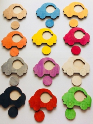 Машинки, диаметр 5 см,12 маш.