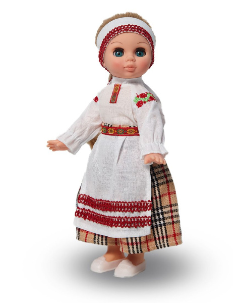 Эля в белорусском костюме