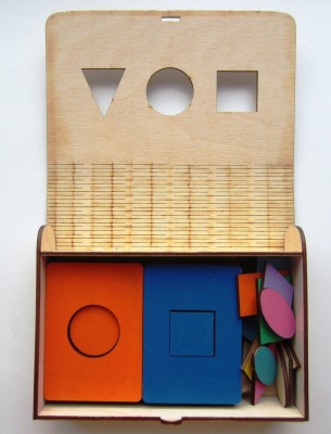 Досочки Сегена крашеные