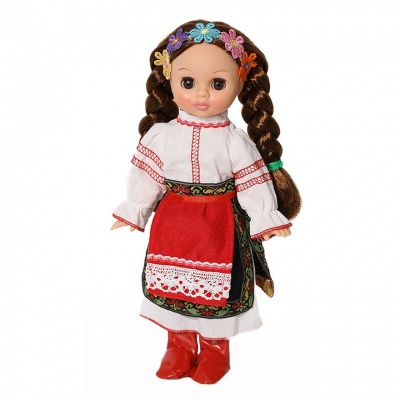 Эля в украинском костюме